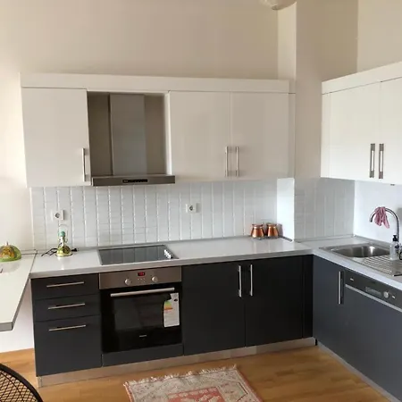 شقة مفروشة جوانب مول اكباتي مجمع اكوزا Apartment